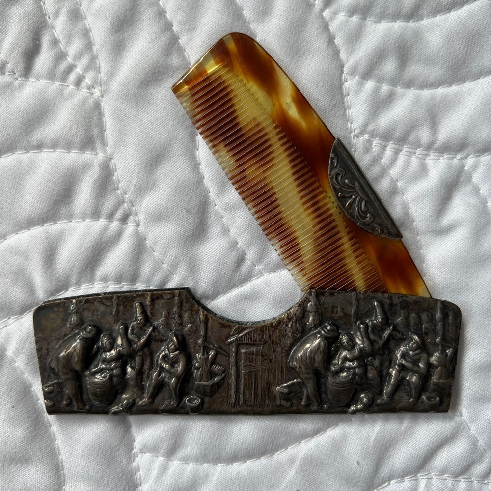 Collectible Vintage Tortoiseshell/bronze Folding Comb with Embossed Metal Case